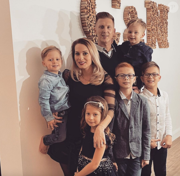 Camille Santoro (Familles nombreuses, la vie en XXL) et sa famille sur Instagram