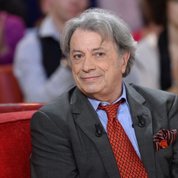 Hervé Vilard - Enregistrement de l'émission "Vivement Dimanche" à Paris le 2 Décembre 2015 © Coadic Guirec / Bestimage