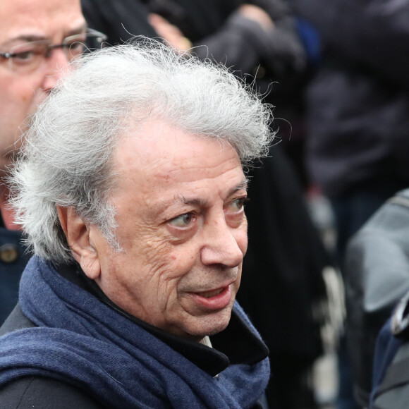 Hervé Vilard - Arrivées aux obsèques de Michou en l'église Saint-Jean de Montmartre à Paris. Le 31 janvier 2020