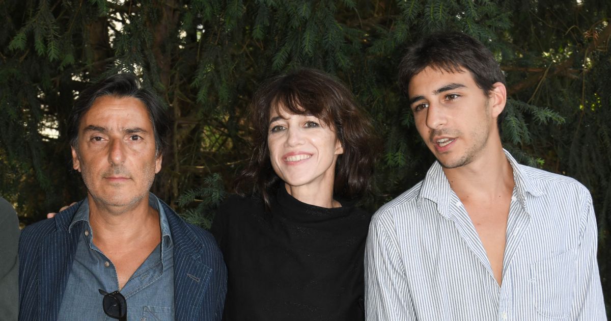 Yvan Attal Sa Compagne Charlotte Gainsbourg Et Leur Fils Ben Attal Lors De La E Dition Du