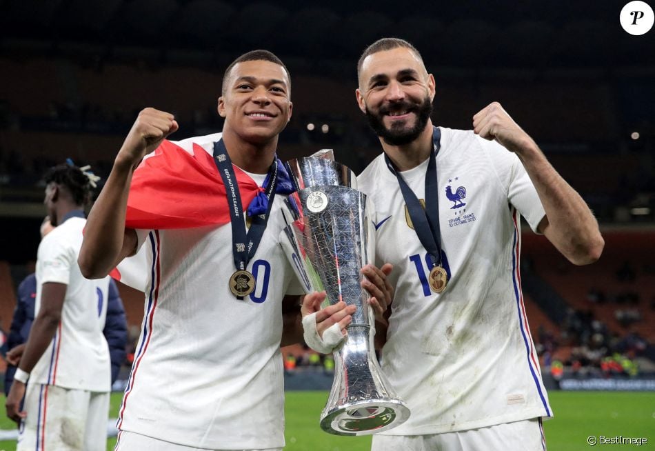Kylian Mbappé Et Karim Benzema Football La France Remporte La Coupe De La Ligue Des Nations
