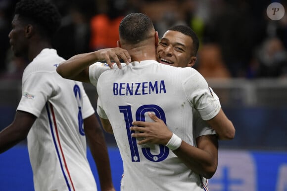 Kylian Mbappe et Karim Benzema - Football: La France remporte la coupe de la Ligue des Nations en battant l'Espagne 2 buts à 1 à Milan le 10 octobre 2021. © Inside/Panoramic/Bestimage