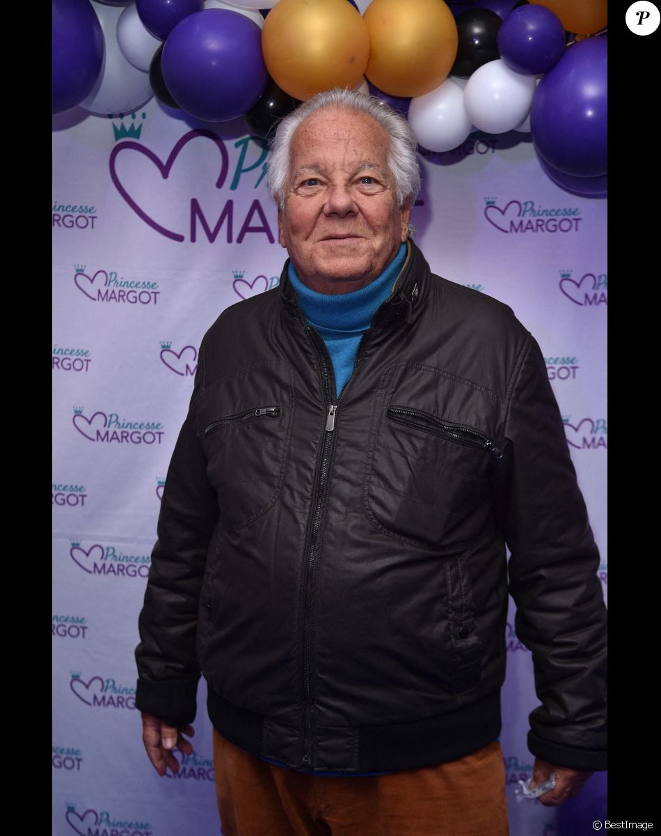 Exclusif - Massimo Gargia à la soirée de gala de l'association Princesse Margot au Folies Gruss à Paris le 11 octobre 2021.