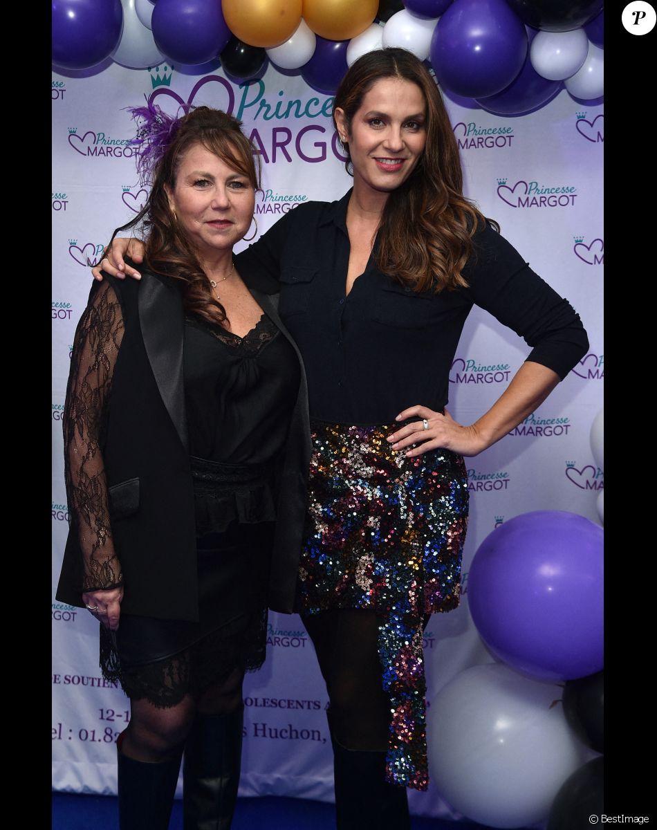 Exclusif - Elisa Tovati et et la présidente de l'association Muriel Hattab à la soirée de gala de l'association Princesse Margot au Folies Gruss à Paris le 11 octobre 2021.