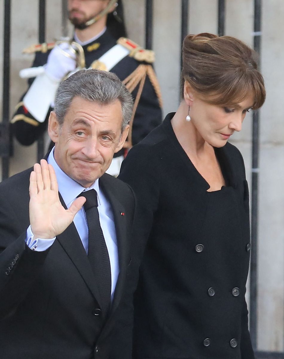 Nicolas Sarkozy et sa femme Carla Bruni - Arrivées en l'église Saint-Sulpice pour les obsèques de l'ancien président de la République Jacques Chirac à Paris. Un service solennel sera présidé par le président de la République. Le 30 septembre 2019 © Dominique Jacovides / Bestimage