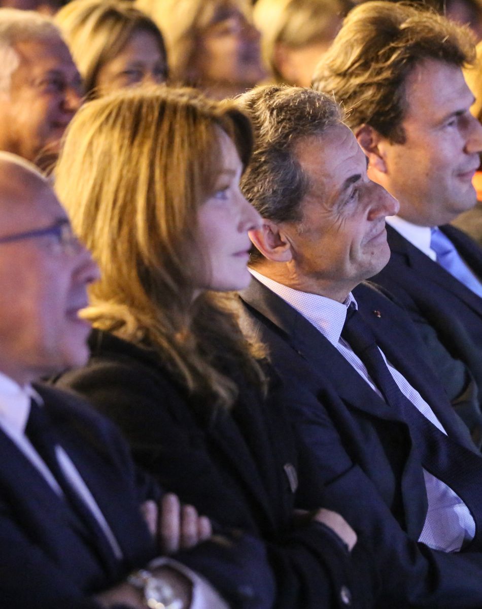 Eric Ciotti, Carla Bruni-Sarkozy, son mari Nicolas Sarkozy, Sylvain Berrios - Carla Bruni-Sarkozy assiste au meeting de son mari Nicolas Sarkozy à Saint-Maur-des-Fossés le 14 novembre 2016.