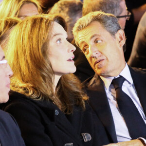 Eric Ciotti, Carla Bruni-Sarkozy, son mari Nicolas Sarkozy, Sylvain Berrios - Carla Bruni-Sarkozy assiste au meeting de son mari Nicolas Sarkozy à Saint-Maur-des-Fossés le 14 novembre 2016.