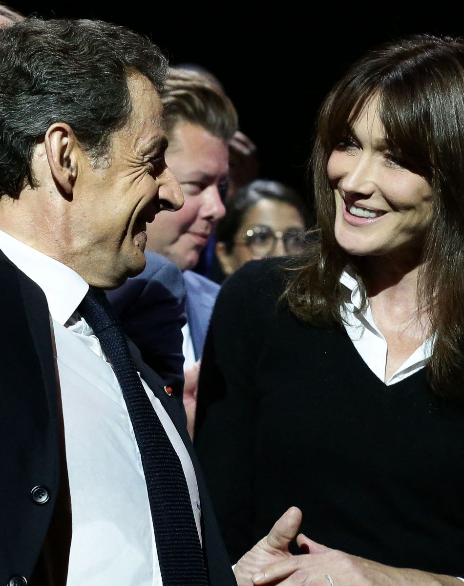 Nicolas Sarkozy, Carla Bruni-Sarkozy et François Baroin - Meeting "Tout pour la France" de Nicolas Sarkozy au Zénith de Paris. © Stéphane Lemouton/Bestimage