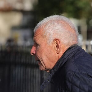 Patrick Poivre d'Arvor (PPDA) - Arrivées aux obsèques de Etienne Mougeotte en l'église Saint-François-Xavier à Paris. Le 13 octobre 2021 © Jacovides-Clovis / Bestimage