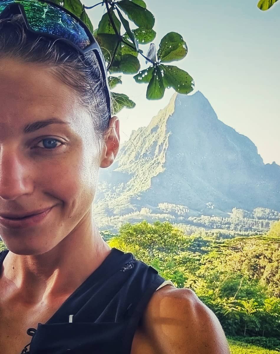 Alix, aventurière de "Koh-Lanta", file le parfait amour avec Mathieu.