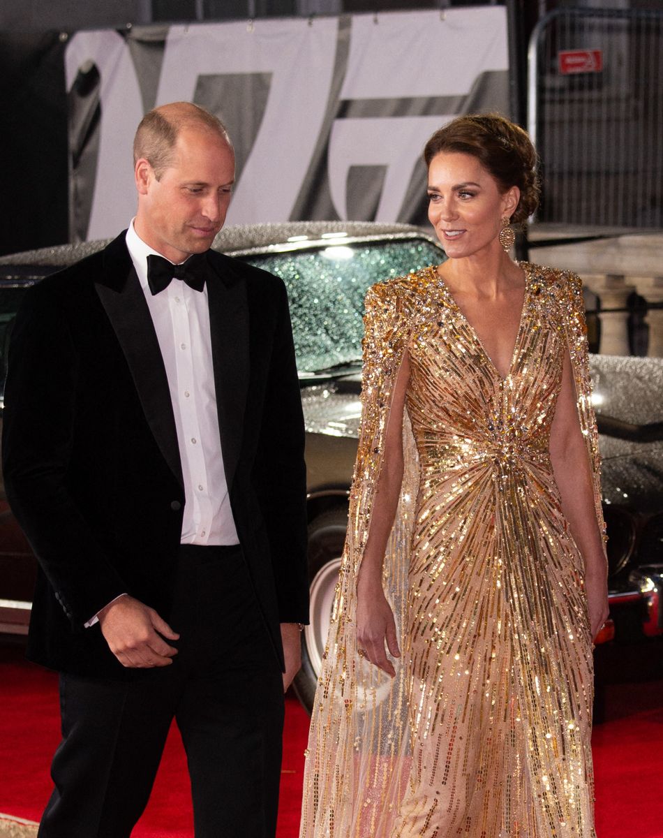 Le prince William, duc de Cambridge, Catherine Kate Middleton, duchesse de Cambridge lors de l'avant-première mondiale du film "James Bond - Mourir peut attendre (No Time to Die)" au Royal Albert Hall à Londres le 28 septembre 2021.