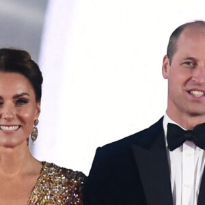 Le prince William, duc de Cambridge, Catherine Kate Middleton, la duchesse de Cambridge - Avant-première mondiale du film "James Bond - Mourir peut attendre (No Time to Die)" au Royal Albert Hall à Londres, le 28 septembre 2021.