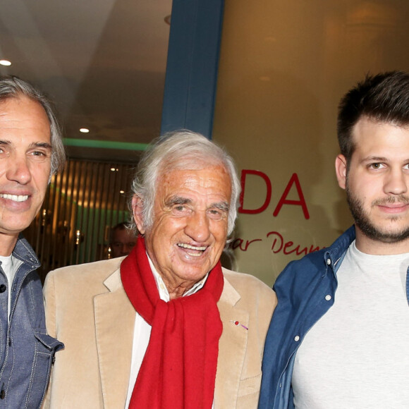 Paul Belmondo, Jean-Paul Belmondo, Alessandro Belmondo - Lancement du livre "Mes recettes bonne humeur" à Paris, le 13 octobre 2016. © Dominique Jacovides/Bestimage