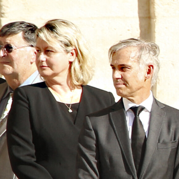 Paul Belmondo et sa femme Luana - Cérémonie d'hommage national à Jean-Paul Belmondo à l'Hôtel des Invalides à Paris, le 9 septembre 2021. © Christophe Aubert via Bestimage