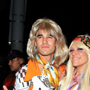Darren Criss et sa fiancée Mia Swier déguisés pour Halloween à la sortie du Peppermint Club à West Hollywood, le 31 octobre 2018
