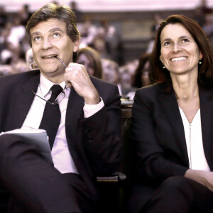 Arnaud Montebourg et sa compagne Aurélie Filippetti aux assises de l’épargne et de la fiscalité, organisées par l'Association française d’épargne et de retraite (Afer) à l'université de la Sorbonne à Paris, le 6 octobre 2016. © Stéphane Lemouton/Bestimage  Nicolas Sarkozy, Arnaud Montebourg and Aurélie Filippetti at the Sorbonne University in Paris. October 6th, 2016. 