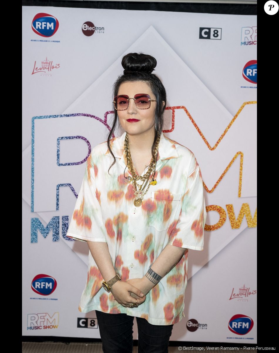 Hoshi - Photocall et Backstage de l'événement musical "RFM Music Show" édition spéciale pour les 40 ans de la célèbre radio au Palais des Sports de Levallois-Perret et avec le retour des lives. Ce concert exceptionnel sera retransmis sur C8 le mercredi 30 juin. Émission présentée par B.Montiel et L.Rétory. Levallois-Perret le 26 juin 2021 © Veeren Ramsamy - Pierre Perusseau / Bestimage