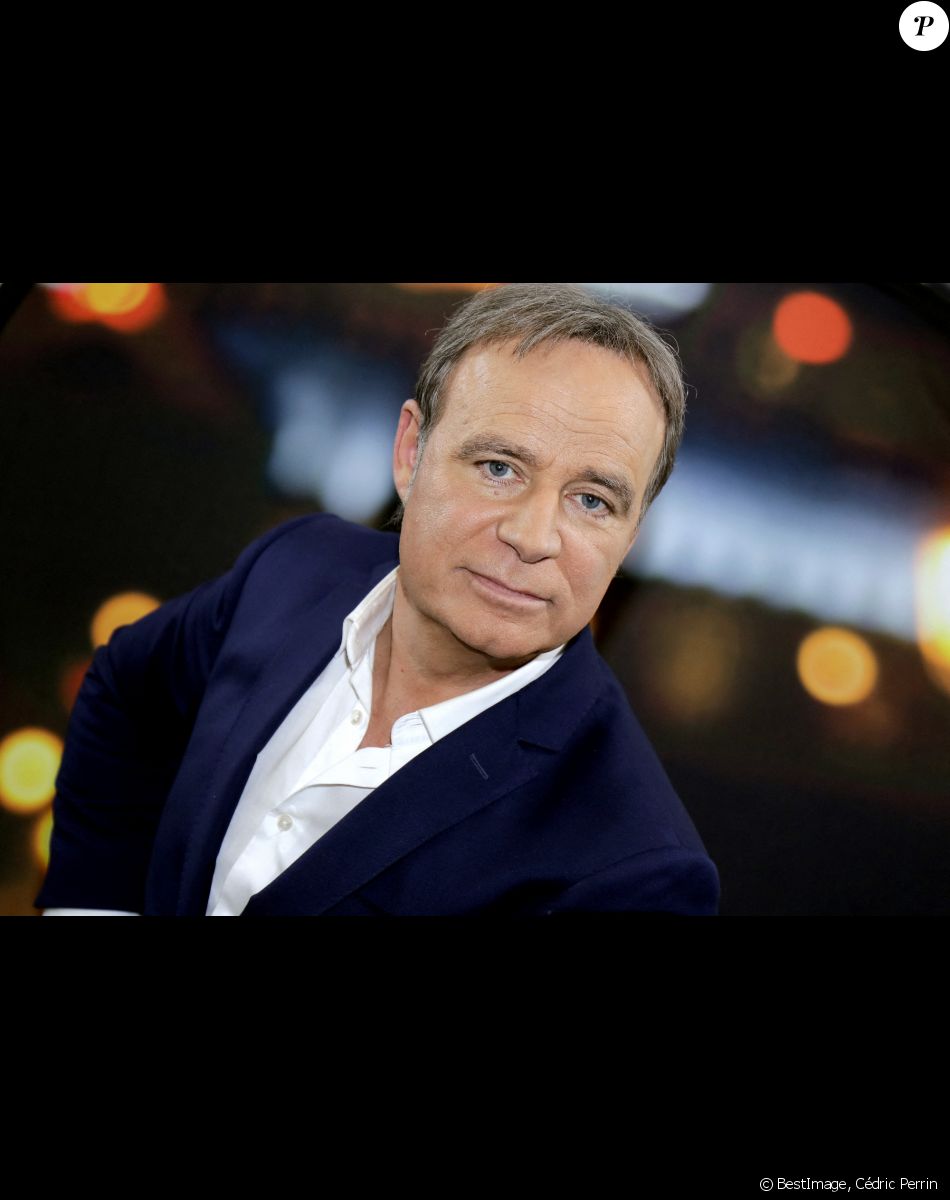 Exclusif - Portrait de Fabien Lecoeuvre, lors de l'enregistrement de l'émission "L'Instant de Luxe". Le 11 octobre 2021 © Cédric Perrin / Bestimage
