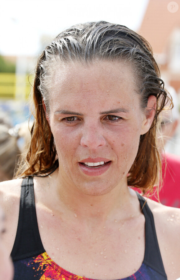 Exclusif - Laure Manaudou - La championne de natation L.Manaudou organise et lance la 1er édition de sa course, la "Swimrun" à Arcachon, France, le 23 juin 2019. Maintenant organisatrice de course avec son amie C.Gauzet, ancienne candidate de l'émission Koh-Lanta. Cette première édition de course et de nage était composée de 12 kilomètres de course dans le sable et 3 kilomètres de nage en mer. © Patrick Bernard/Bestimage