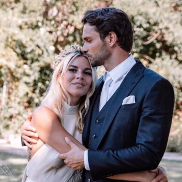 Sophie Tapie et Jean-Mathieu Marinetti, le jour de leur mariage célébré à Saint-Tropez.