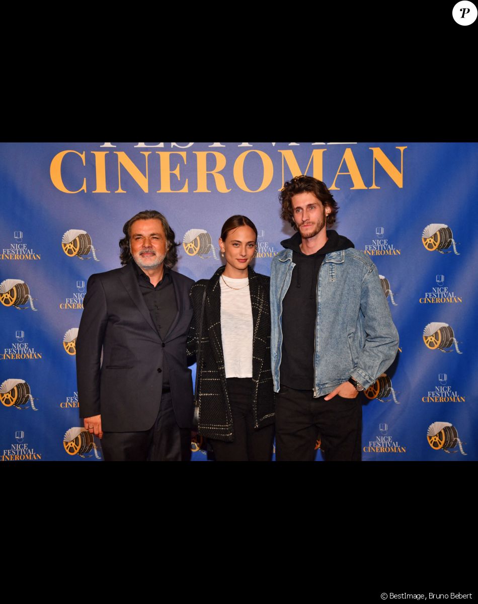 Christophe Barratier, Nora Arnezeder et Jean Baptiste Maunier lors de la quatrième soirée de la 3ème édition du Festival Cinéroman à Nice, France, le 23 octobre 2021. © Bruno Bebert/Bestimage