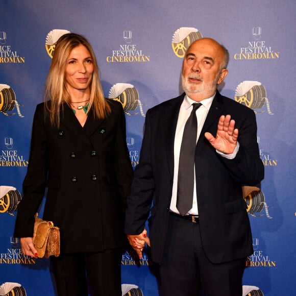 Gérard Jugnot et sa femme Patricia Campi lors de la quatrième soirée de la 3ème édition du Festival Cinéroman à Nice, France, le 23 octobre 2021. © Bruno Bebert/Bestimage 