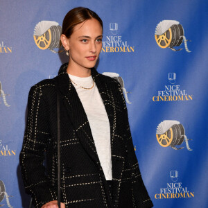 Nora Arnezeder lors de la quatrième soirée de la 3ème édition du Festival Cinéroman à Nice, France, le 23 octobre 2021. © Bruno Bebert/Bestimage 