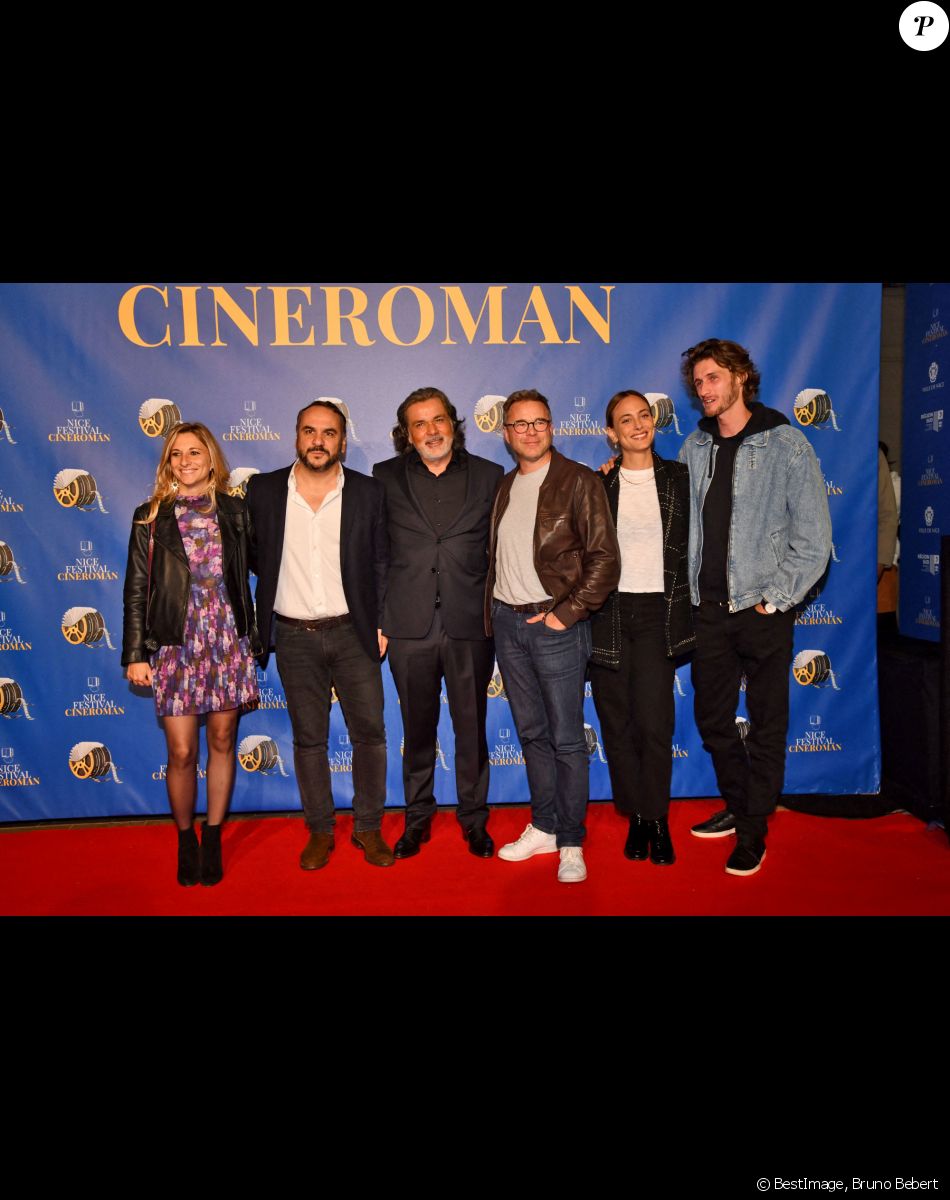 Anaïs et François-Xavier Demaison, Christophe Barratier, lors de la quatrième soirée de la 3ème édition du Festival Cinéroman à Nice, France, le 23 octobre 2021. © Bruno Bebert/Bestimage