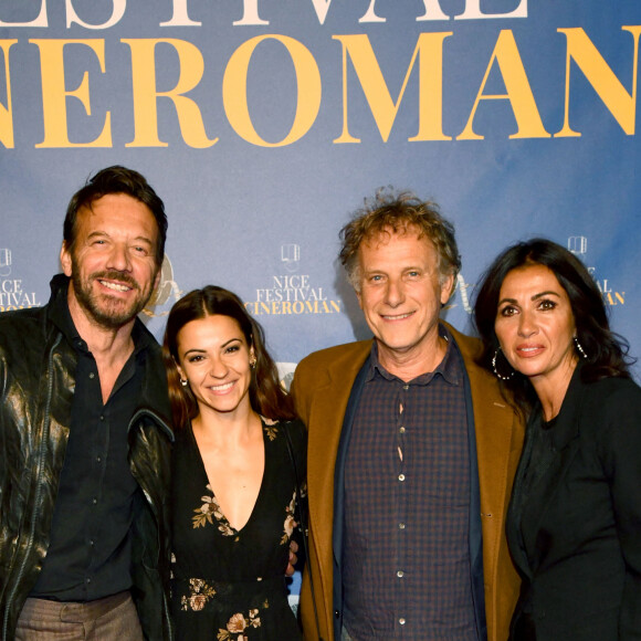 Samuel Le Bihan, Denitsa Ikonomova, Charles Berling et Nathalie Benoin, l'organisatrice du Festival, lors de la quatrième soirée de la 3ème édition du Festival Cinéroman à Nice, France, le 23 octobre 2021. © Bruno Bebert/Bestimage 