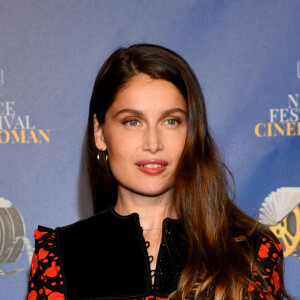 Laetitia Casta, présentant en avant première, le film "Lui" lors de la quatrième soirée de la 3ème édition du Festival Cinéroman à Nice, France, le 23 octobre 2021. © Bruno Bebert/Bestimage 