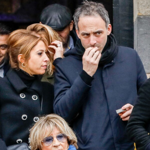 Léa Salamé et son compagnon Raphaël Glucksmann - Obsèques de Sébastien Demorand à la Coupole du crématorium du cimetière du Père-Lachaise à Paris.