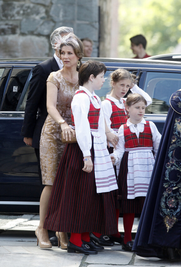La princesse Martha Louise, son mari Ari Behn et leurs filles Maud Angelica Behn, Leah Isadora Behn et Emma Tallulah Behn - La famille royale de Norvège lors du jubilé des 25 ans de règne du roi Harald de Norvège à Trondheim, le 23 juin 2016.
