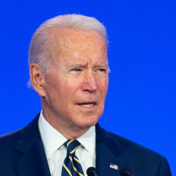 Le président américain Joe Biden s'exprime lors d'une session plénière dans le cadre du Sommet des dirigeants mondiaux de la COP26 Conférence des Nations Unies sur le changement climatique à Glasgow le 1er novembre 2021. © Raphael Lafargue/Pool/Bestimage