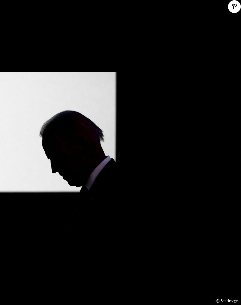 Le président américain Joe Biden s'exprime lors d'une session plénière dans le cadre du Sommet des dirigeants mondiaux de la COP26 Conférence des Nations Unies sur le changement climatique à Glasgow le 1er novembre 2021. La COP26, qui se déroulera du 31 octobre au 12 novembre à Glasgow, sera la plus grande conférence sur le climat depuis le sommet de Paris de 2015 et est considéré comme crucial pour fixer des objectifs d'émissions mondiaux pour ralentir le réchauffement climatique, ainsi que pour raffermir d'autres engagements clés. © Raphael Lafargue/Pool/Bestimage