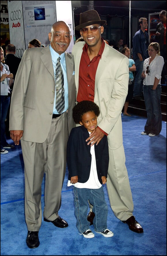 Will Smith, son père et son fils Jaden à la première du film "I, Robot" au Mann Village theater de Los Angeles.