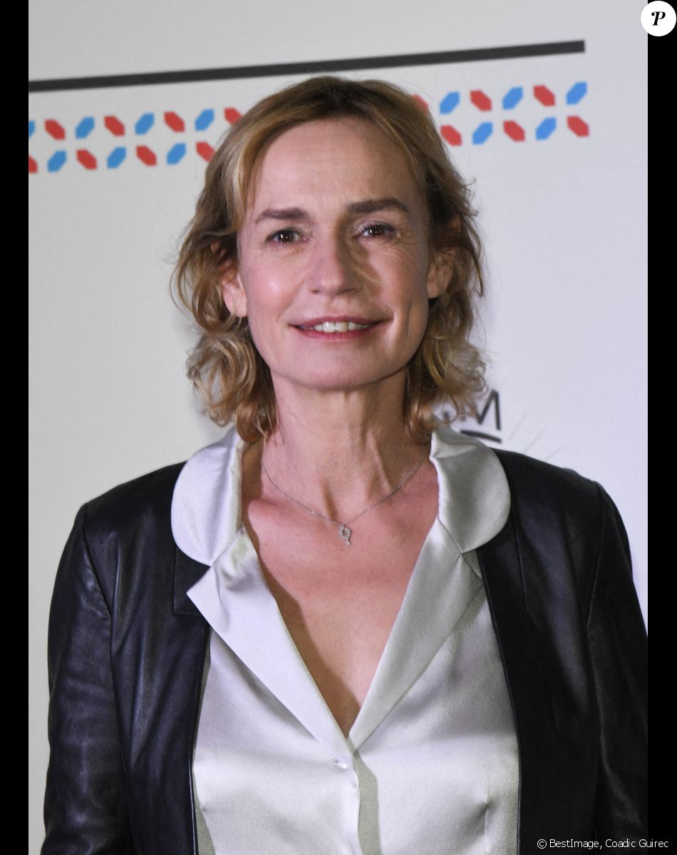 Sandrine Bonnaire - Photocall du jury de la 11e édition du Luxembourg City Film Festival à l'hôtel Bristol à Paris, le 9 mars 2021. © Coadic Guirec/Bestimage