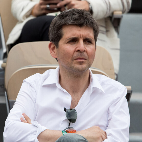Thomas Sotto - Les célébrités dans les tribunes des Internationaux de France de Tennis de Roland Garros à Paris. © Jacovides-Moreau/Bestimage