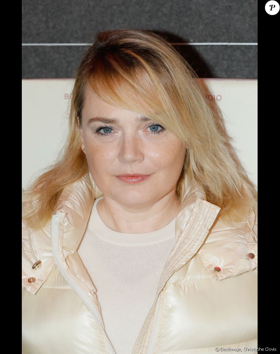 Julie Judd - Avant-première du film "Marcher sur l'eau" au Mk2 Odéon à Paris, le 8 novembre 2021. © Christophe Clovis/Bestimage