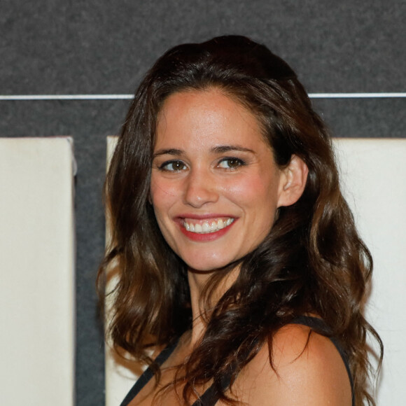 Lucie Lucas - Avant-première du film "Marcher sur l'eau" au Mk2 Odéon à Paris, le 8 novembre 2021. © Christophe Clovis/Bestimage