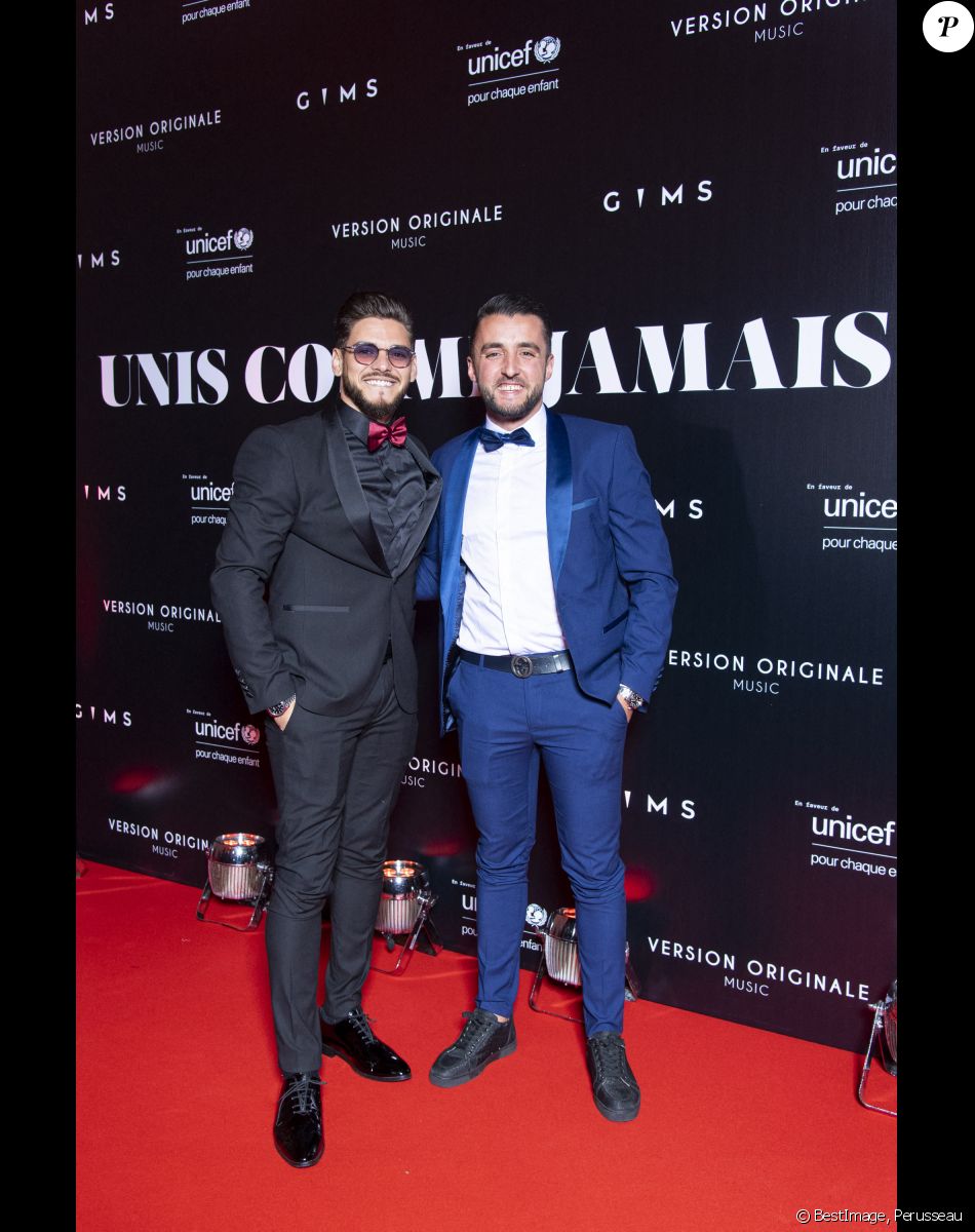 Rayane Bensetti, guest au photocall de la soirée "Unis comme jamais" au profit de l'Unicef, au pavillon Cambon à Paris. Le 8 novembre 2021. © Pierre Perusseau / Bestimage