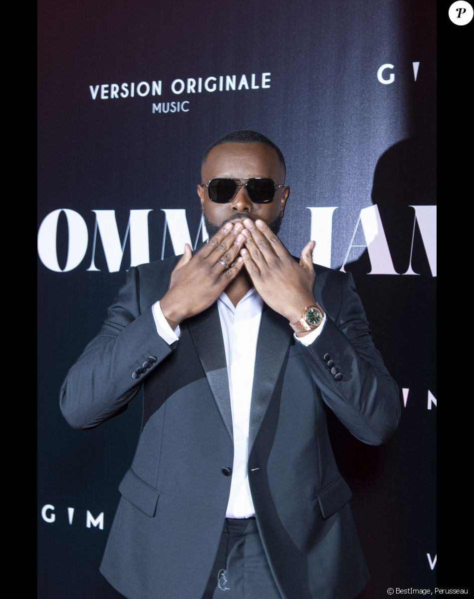 Gims au photocall de la soirée "Unis comme jamais" au profit de l'Unicef, au pavillon Cambon à Paris. Le chanteur Gims a récolté 1 500 000 € pour l'Unicef France. © Pierre Perusseau / Bestimage