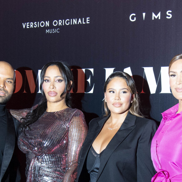Saïd Boussif, DemDem, guest, Vitaa au photocall de la soirée "Unis comme jamais" au profit de l'Unicef, au pavillon Cambon à Paris. Le 8 novembre 2021. Le chanteur Gims a récolté 1 500 000 € ! Généreux comme Jamais… c’est le nom de clôture que devrait porter le gala de charité initié par l’artiste GIMS et dont tous les fonds récoltés ont été reversé à l’association Unicef France. L’évènement, organisé par Version Originale (dirigé par J.Saadia) et INDIFFERENCE PROD (S.Boussif, manager de l’artiste), a été l’occasion de dévoiler au grand jour le partenariat entre la maison Audemars Piguet et l’artiste ainsi que sa volonté d’aider les enfants en Afrique. © Pierre Perusseau / Bestimage  Unicef party "Unis comme jamais" in Paris. On november 8th 2021 