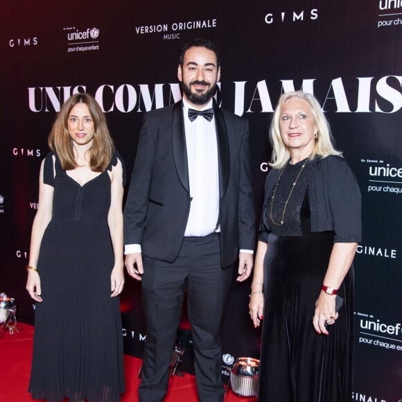 Christine Chevalier (Unicef) au photocall de la soirée "Unis comme jamais" au profit de l'Unicef, au pavillon Cambon à Paris. Le 8 novembre 2021. Le chanteur Gims a récolté 1 500 000 € ! Généreux comme Jamais… c’est le nom de clôture que devrait porter le gala de charité initié par l’artiste GIMS et dont tous les fonds récoltés ont été reversé à l’association Unicef France. L’évènement, organisé par Version Originale (dirigé par J.Saadia) et INDIFFERENCE PROD (S.Boussif, manager de l’artiste), a été l’occasion de dévoiler au grand jour le partenariat entre la maison Audemars Piguet et l’artiste ainsi que sa volonté d’aider les enfants en Afrique. © Pierre Perusseau / Bestimage  Unicef party "Unis comme jamais" in Paris. On november 8th 2021 