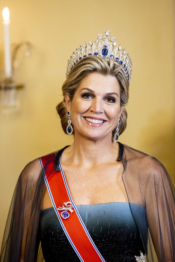 La reine Maxima de Pays-Bas lors du dîner d'état au palais royal à Oslo pour la visite du couple royal des Pays-Bas en Norvège le 9 novembre 2021.