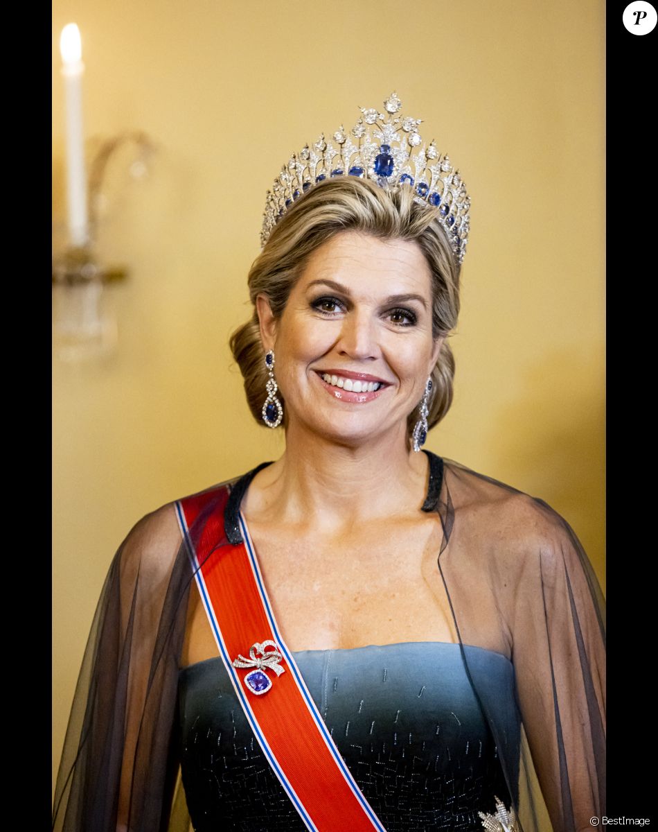 La reine Maxima de Pays-Bas lors du dîner d'état au palais royal à Oslo pour la visite du couple royal des Pays-Bas en Norvège le 9 novembre 2021.