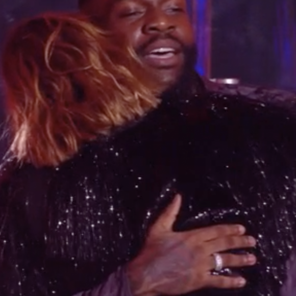 Tayc et Fauve Hautot dans l'émission "Danse avec les stars", le 12 novembre 2021.