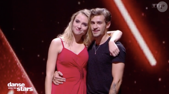 Aurélie Pons et Adrien Caby dans l'émission "Danse avec les stars", le 12 novembre 2021.