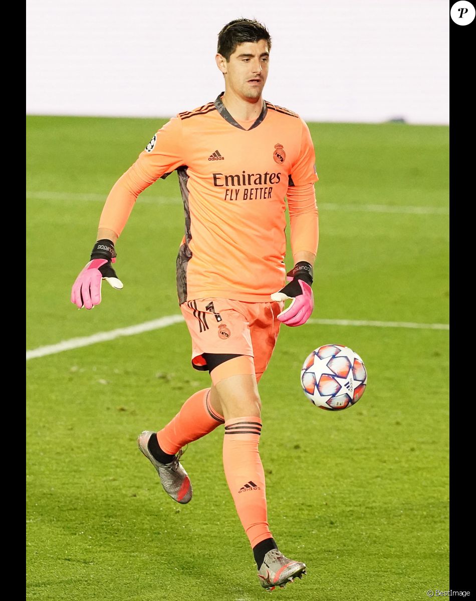 Thibaut Courtois - Match de football Real Madrid vs Inter Milan, League des Champions.