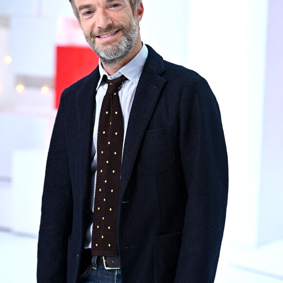 Exclusif - Jonathan Lambert - Enregistrement de l'émission Vivement dimanche prochain au studio Gabriel, presentée par Michel Drucker . Diffusion sur France 2 le 21 Novembre 2021 . © Guillaume Gaffiot / Bestimage