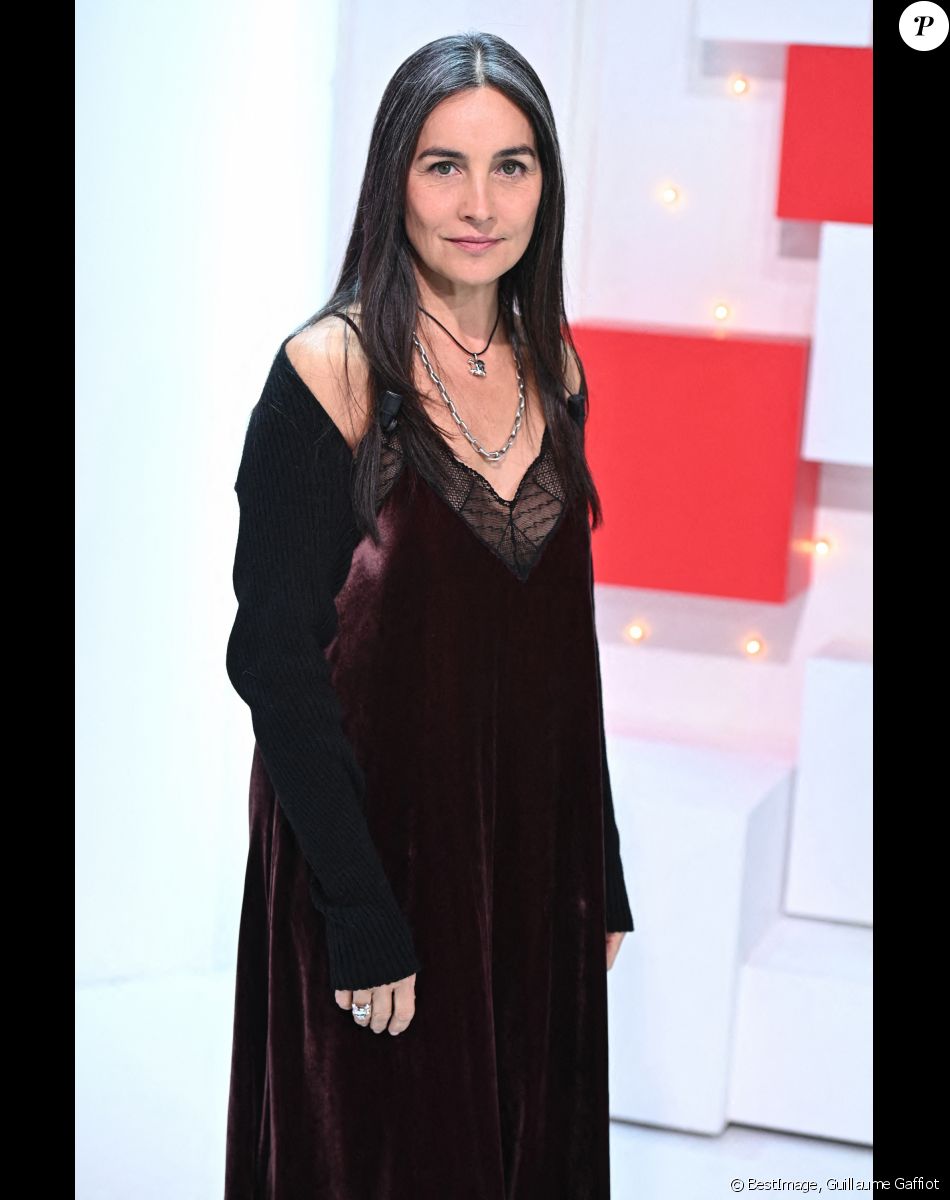 Exclusif - Azucena Caamaño Pagny - Enregistrement de l'émisssion Vivement dimanche au studio Gabriel, presentée par Michel Drucker . Diffusion sur France 2 le 21 Novembre 2021 . © Guillaume Gaffiot / Bestimage